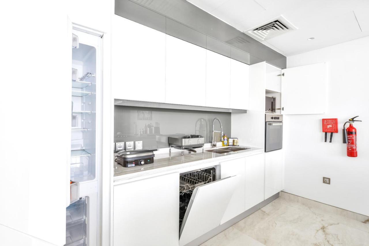 Contemporary And Spacious 2 Bedroom In Bluewaters Island Dubai Exterior foto